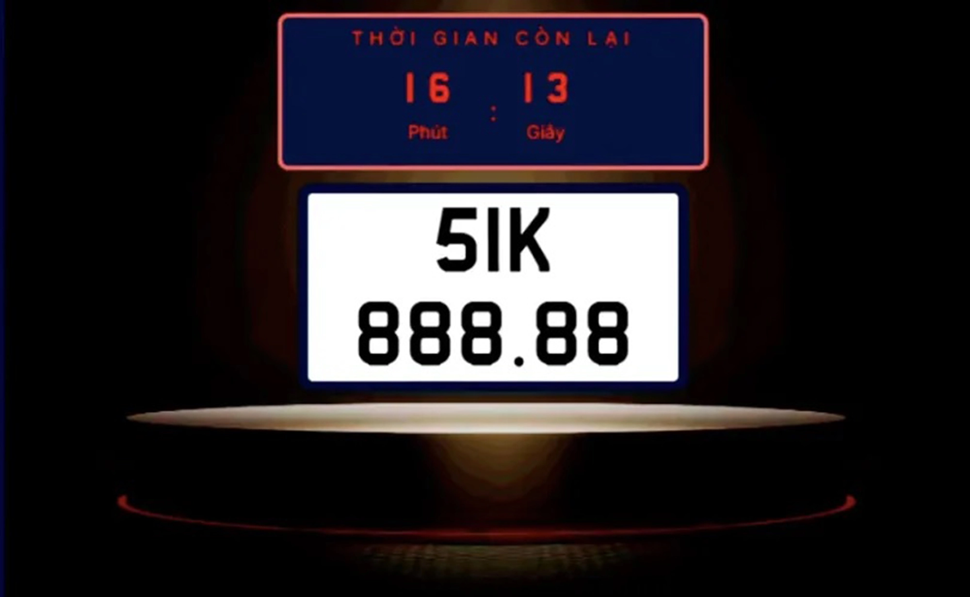 Phạt tiền người bỏ cọc đấu giá biển số - Ảnh 1. Phạt tiền người bỏ cọc đấu giá biển số - Ảnh 1.