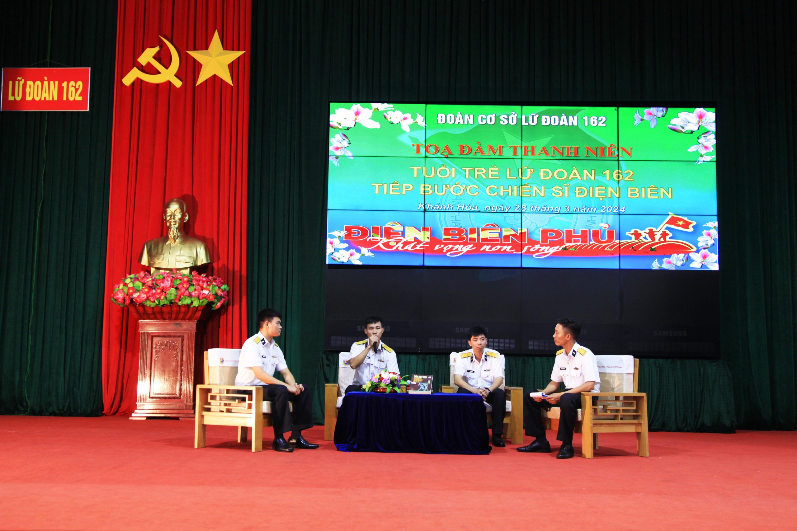 Tọa đàm Thanh niên  “Tuổi trẻ Lữ đoàn 162 tiếp bước chiến sĩ Điện Biên”.