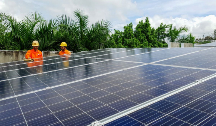Ảnh hưởng của Điện mặt trời mái nhà đối với Vận hành Hệ thống điện