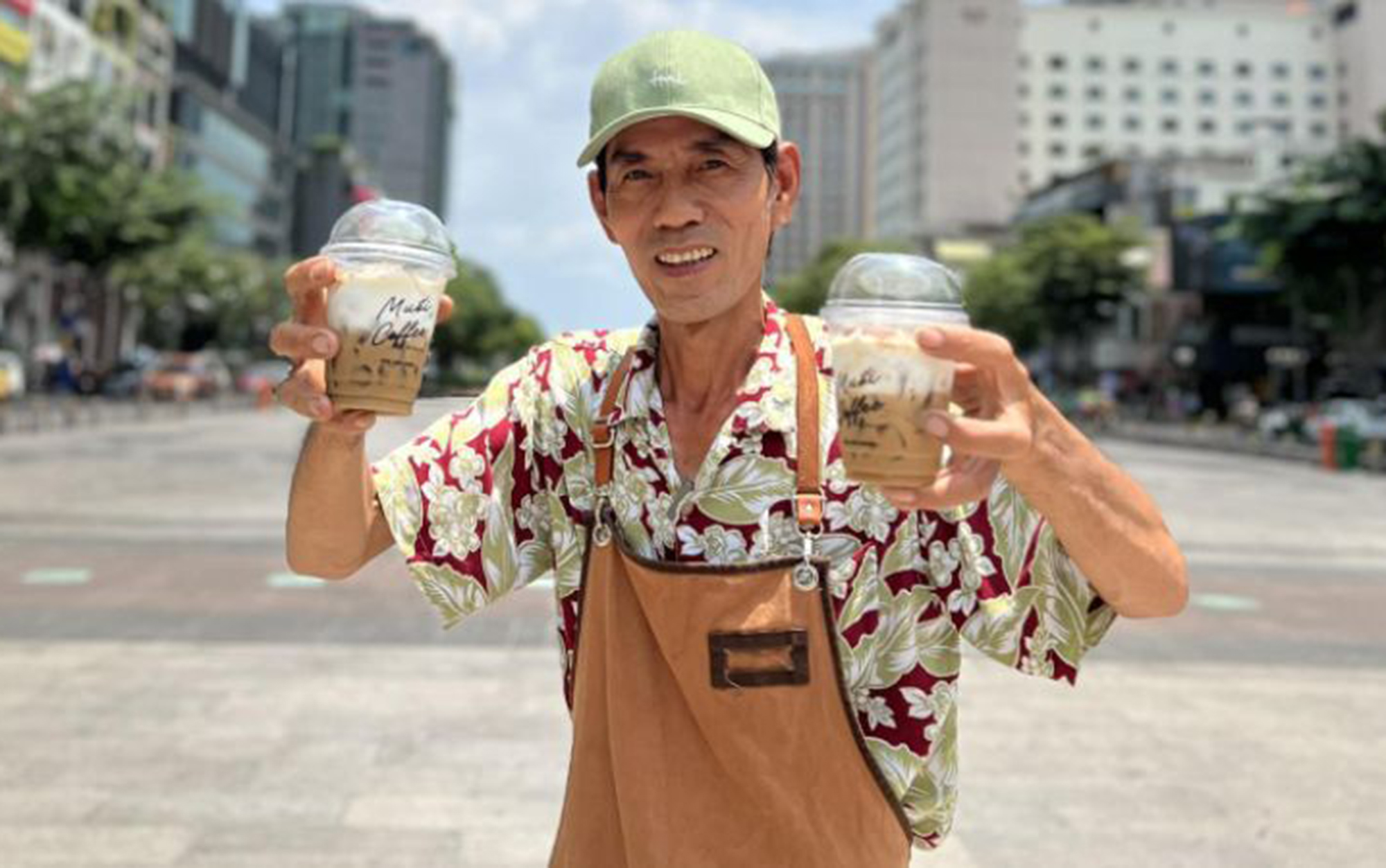 Từ bán cà phê dạo đến ông chủ “Chú Long”- Ảnh 1. Từ bán cà phê dạo đến ông chủ “Chú Long”- Ảnh 1.