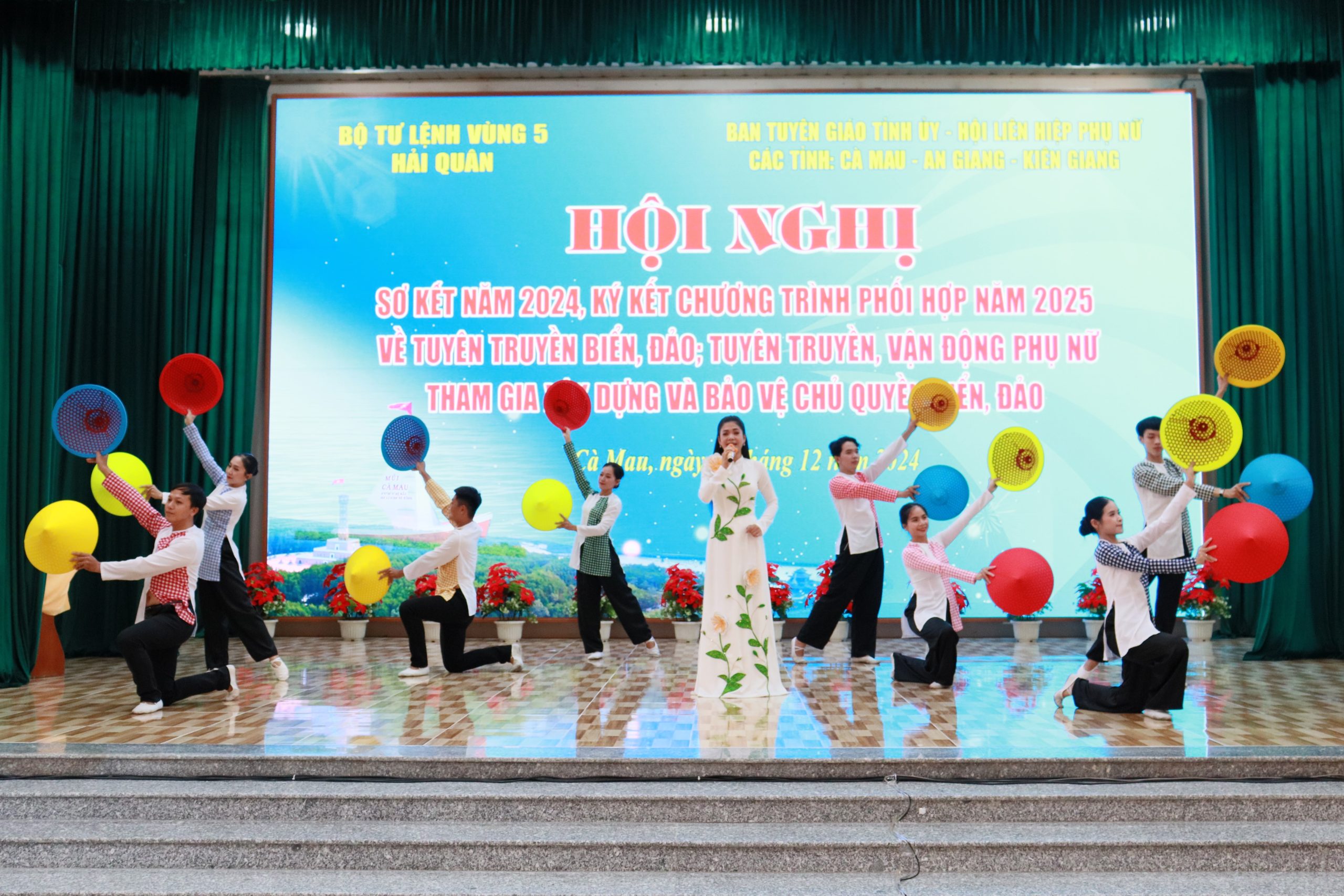 Các đơn vị sơ kết công tác phối hợp tuyên truyền biển, đảo năm 2024