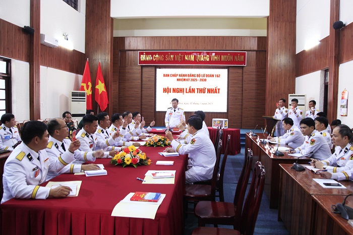 Lữ đoàn 162 tổ chức thành công Đại hội Đảng bộ làm trước