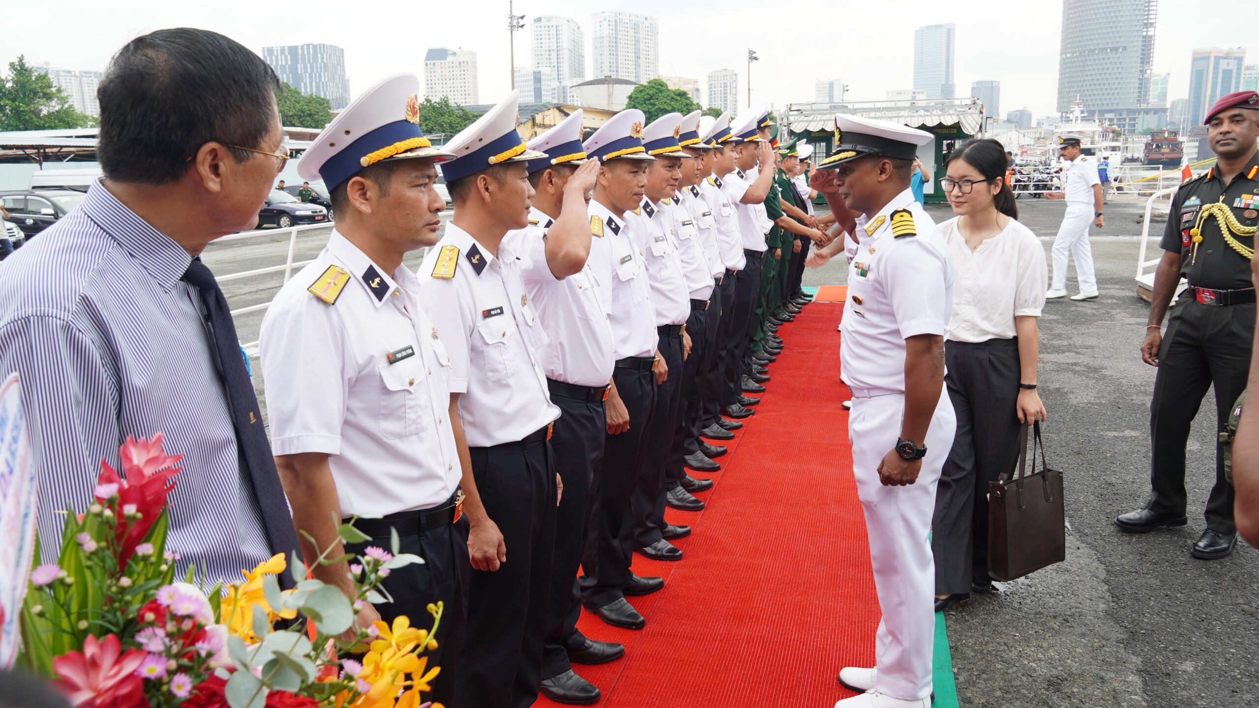 Tàu Hải quân Ấn Độ INS Darshak thăm xã giao TP. Hồ Chí Minh
