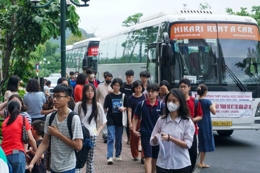 500735304-1085475550278201-4850761648713104009-n-8644-7724 Thí sinh tham dự kỳ thi tuyển sinh lớp 10 của Trường THPT Khoa học Giáo dục (Ảnh: NTCC)