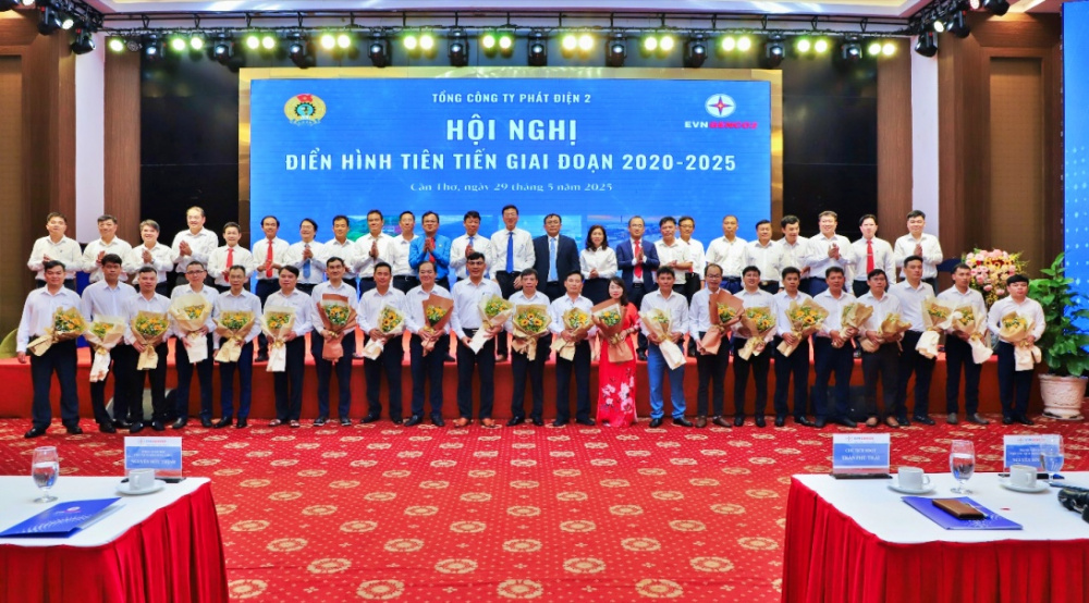 evngenco2-phat-dong-phong-trao-thi-dua-yeu-nuoc-giai-doan-2026-2030_6839824d4557e hình ảnh tại sự kiện