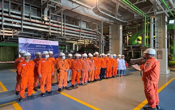 nhiet-dien-thai-binh-dien-tap-phong-chong-thien-tai-va-tim-kiem-cuu-nan-2025_6840f829a3220 Nhiệt điện Thái Bình: Diễn tập phòng chống thiên tai và tìm kiếm cứu nạn 2025